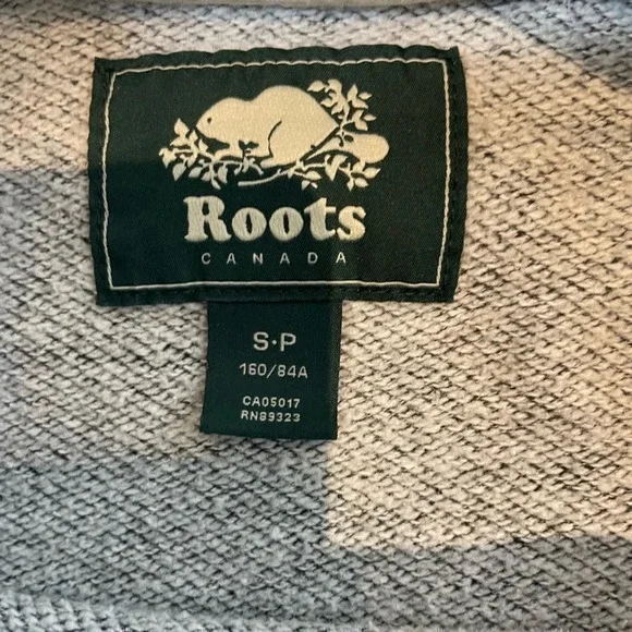 Roots  Logo Salt & Pepper Crewneck Fitted Sweatshirt - Picture 12 of 14